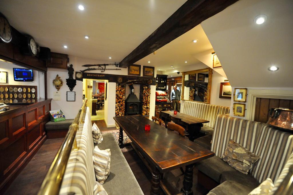 The Greyhound Coaching Inn Lutterworth Dış mekan fotoğraf